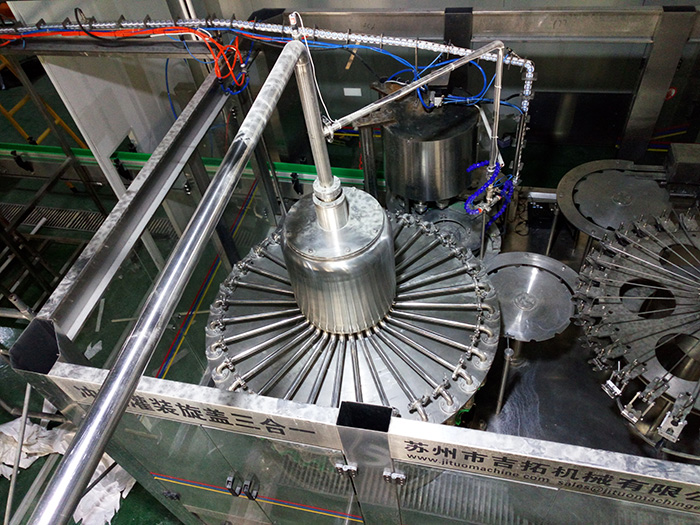 三合一灌裝機(jī)